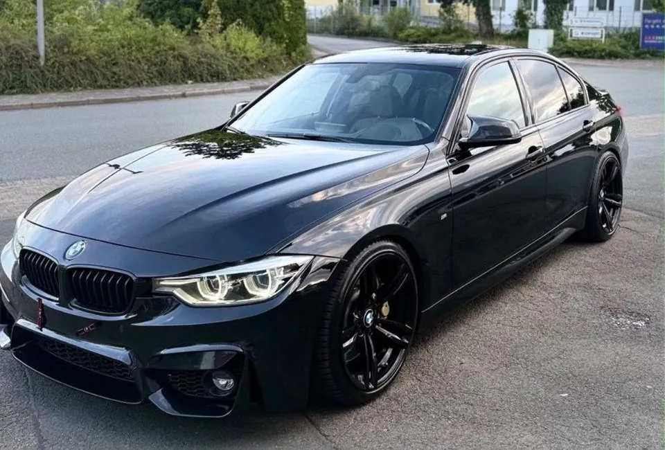 BMW F30
