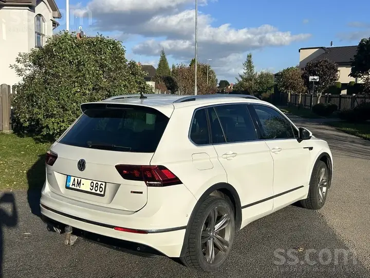 Volkswagen Tiguan 2018 photo 2