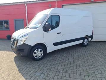 Nissan Nv400