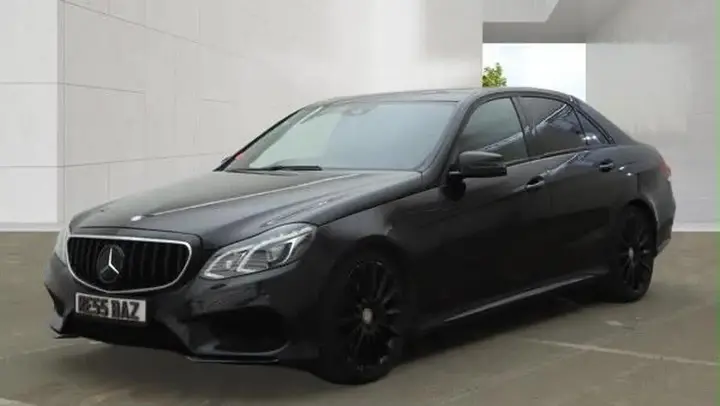 Mercedes-Benz E-Class 2015 photo 2