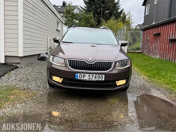 Skoda Octavia 2015 photo 2