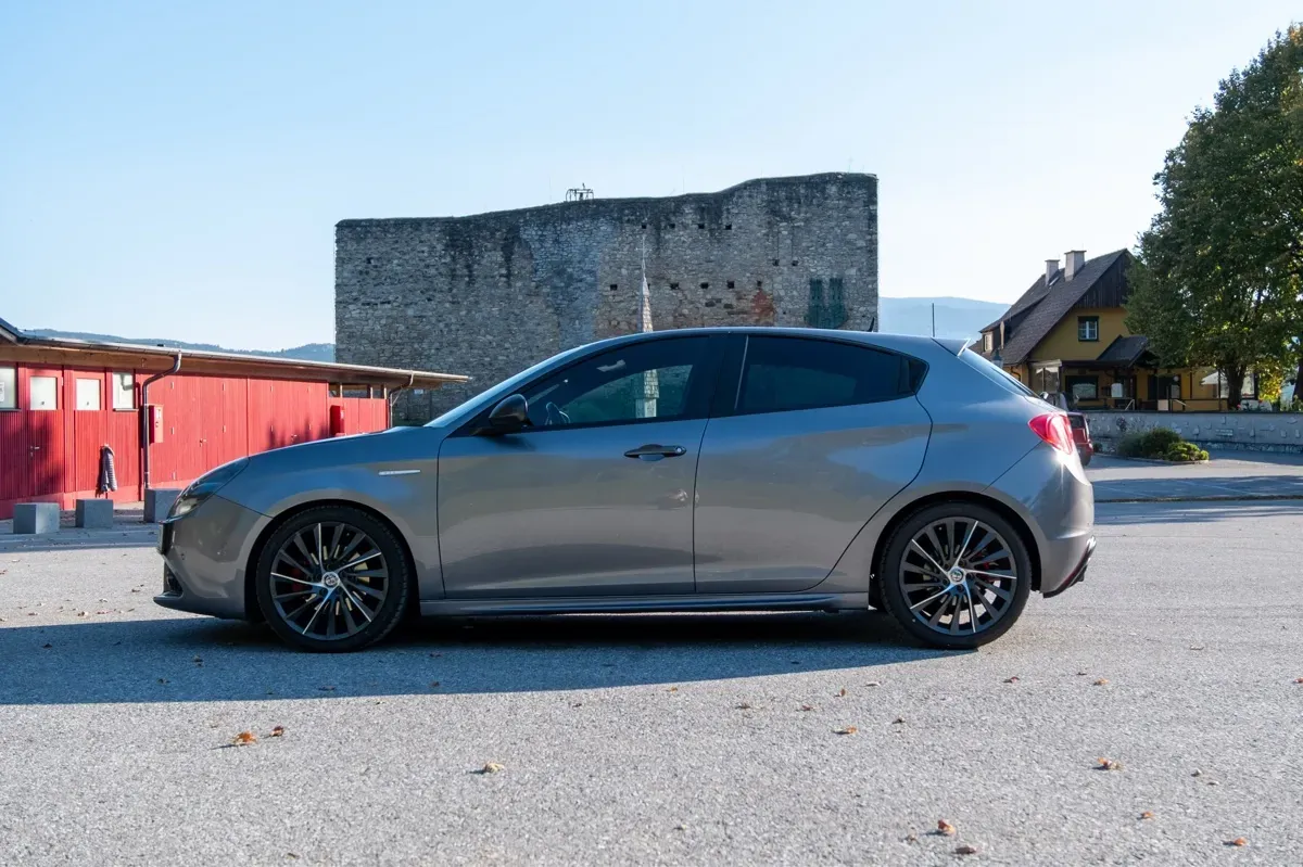 Alfa Romeo Giulietta 2016 photo 3