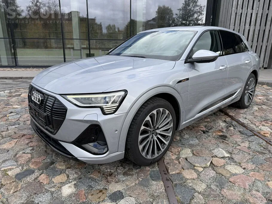Audi E-Tron