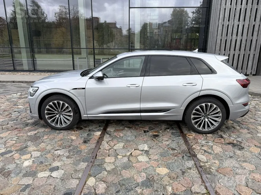 Audi E-Tron 2020 photo 2