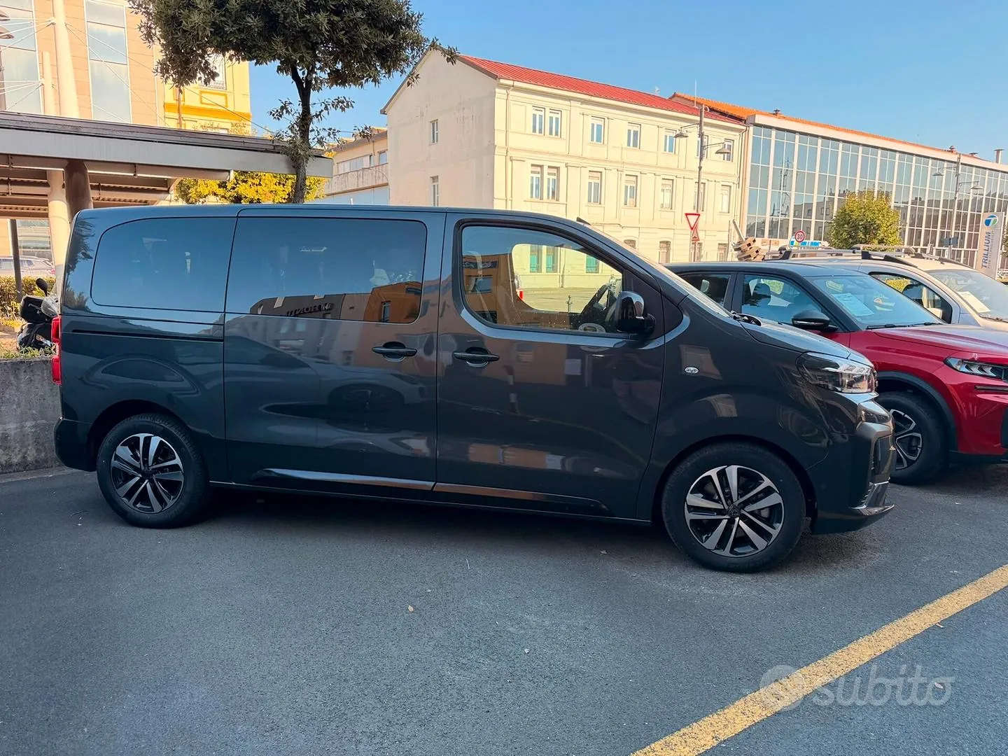Peugeot Traveller