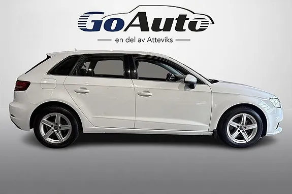 Audi A3 2017 photo 2