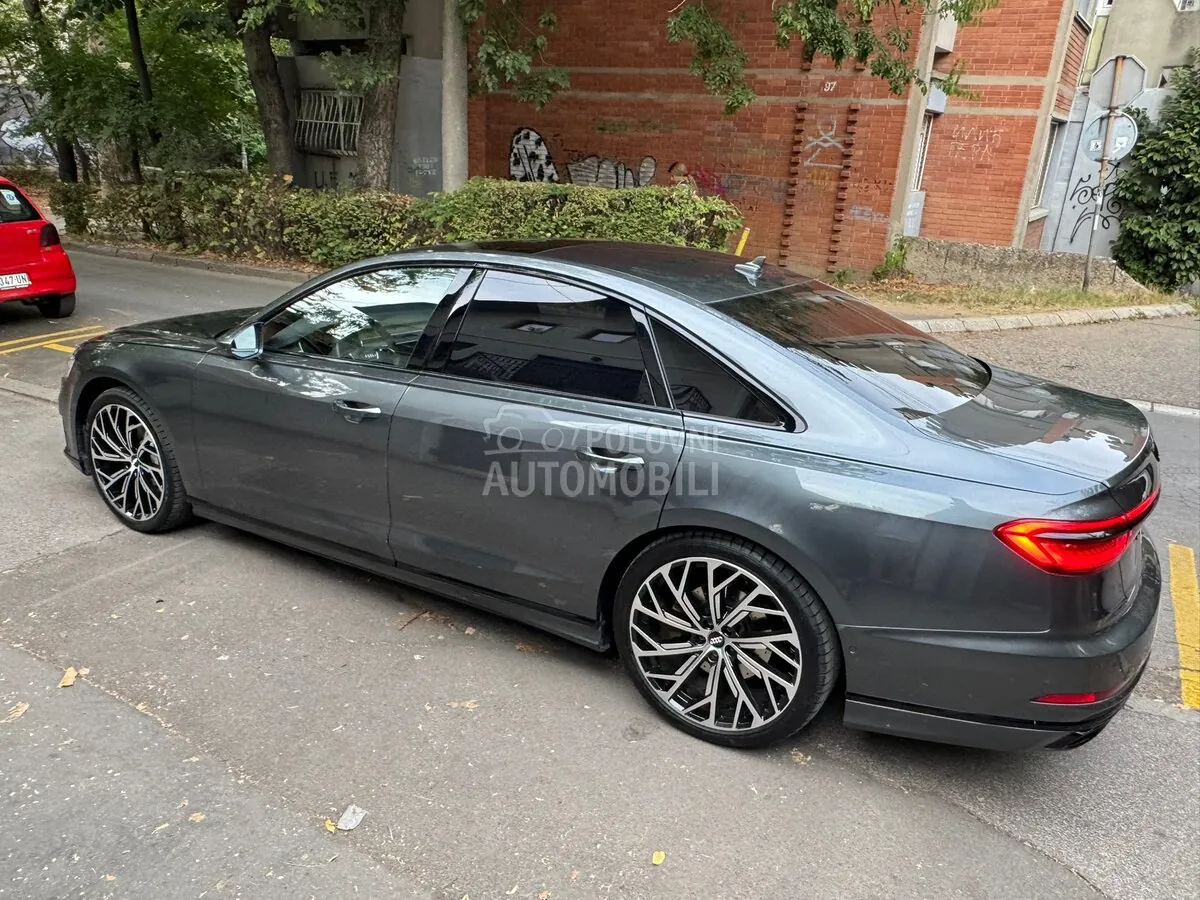 Audi A8 2018 photo 4