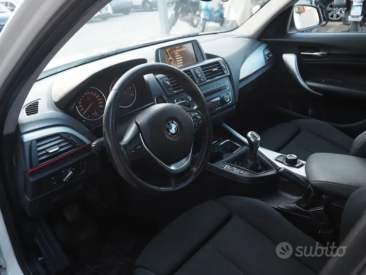 BMW 118D 2012 photo 4