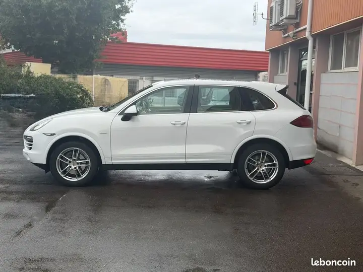 Porsche Cayenne 2013 photo 4
