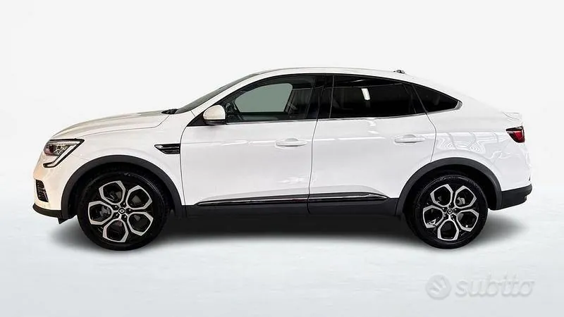 Renault Arkana 2023 photo 2
