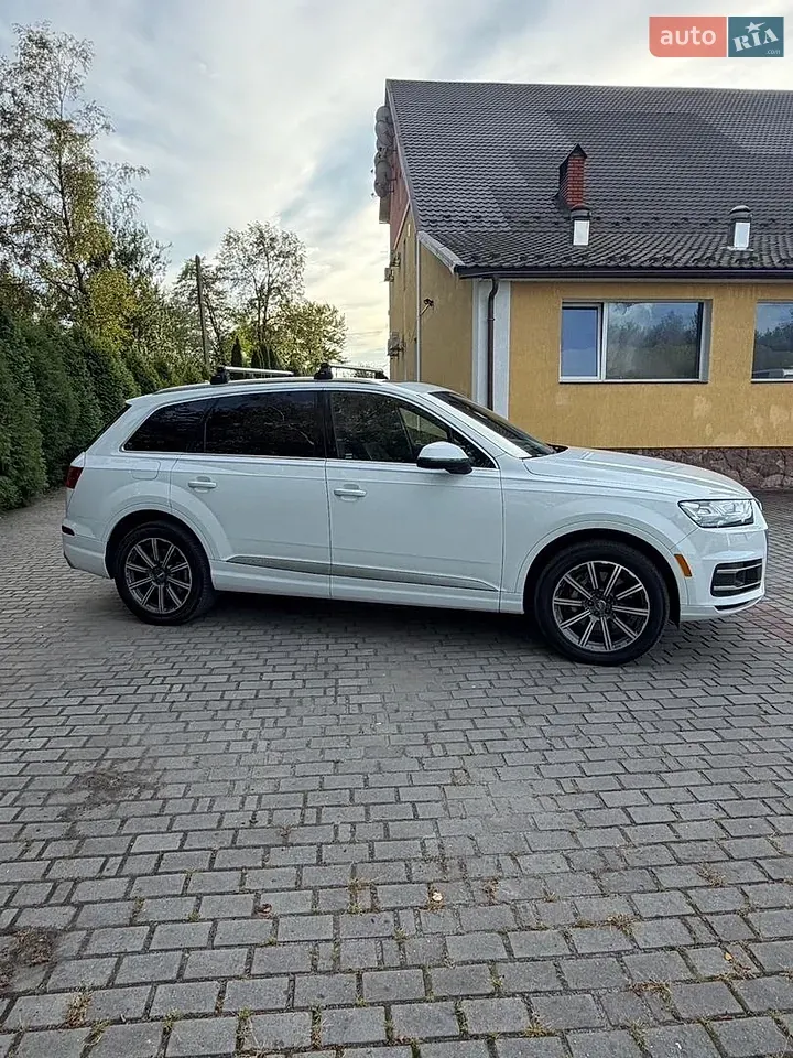 Audi Q7 2017 photo 5