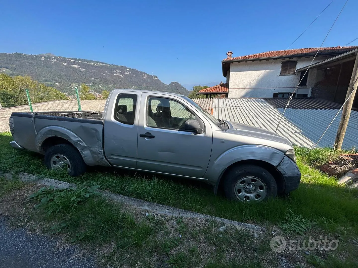 Nissan Navara 2005 photo 2