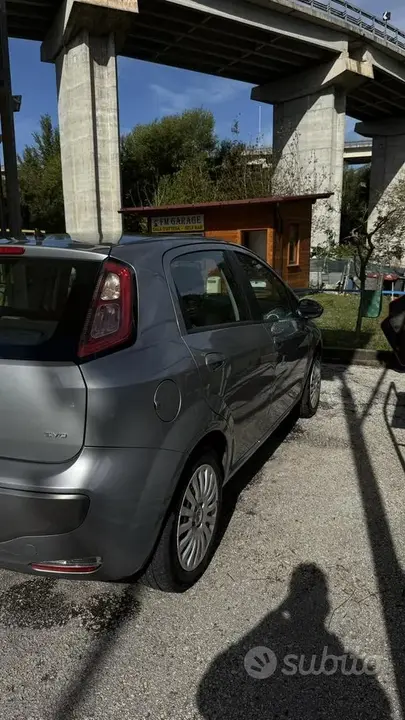 Fiat Punto Evo 2010 photo 4
