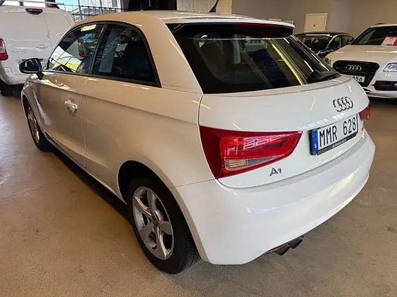 Audi A1 2011 photo 5