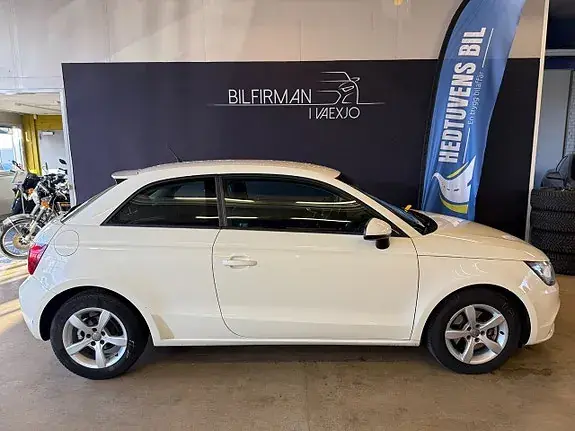 Audi A1 2011 photo 3