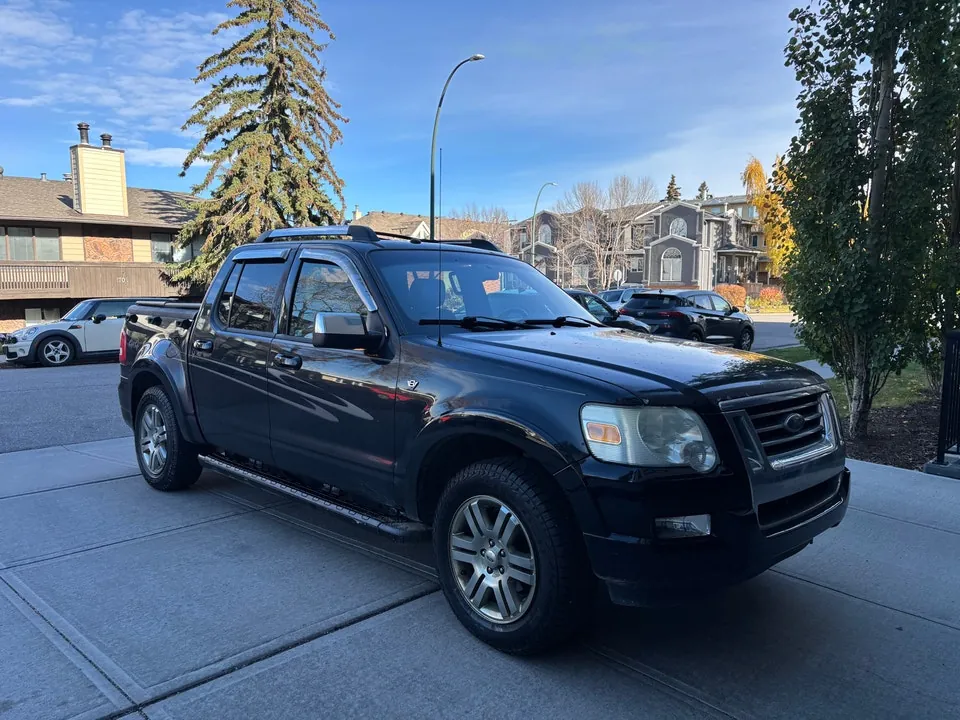 Ford Explorer Sport Trac