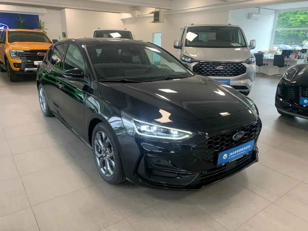 Ford Focus 2025 photo 3