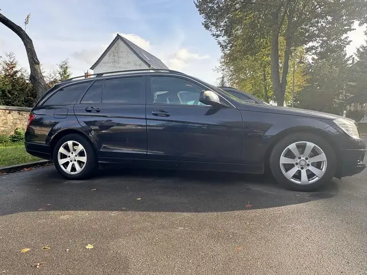 Mercedes-Benz C220