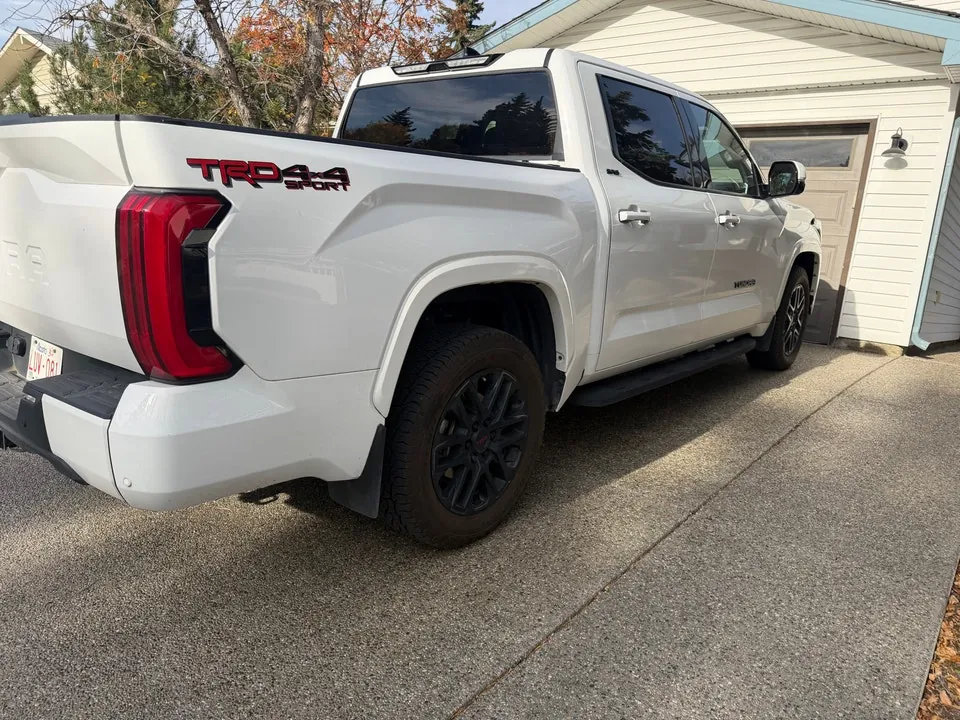 Toyota Tundra 2022 photo 3