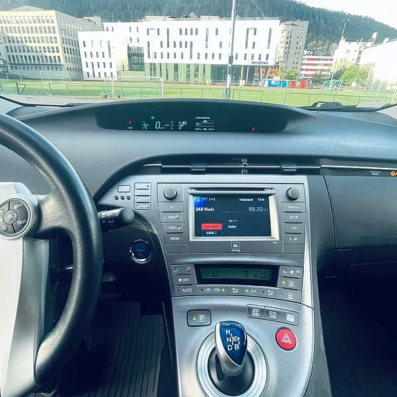 Toyota Prius 2014 photo 4