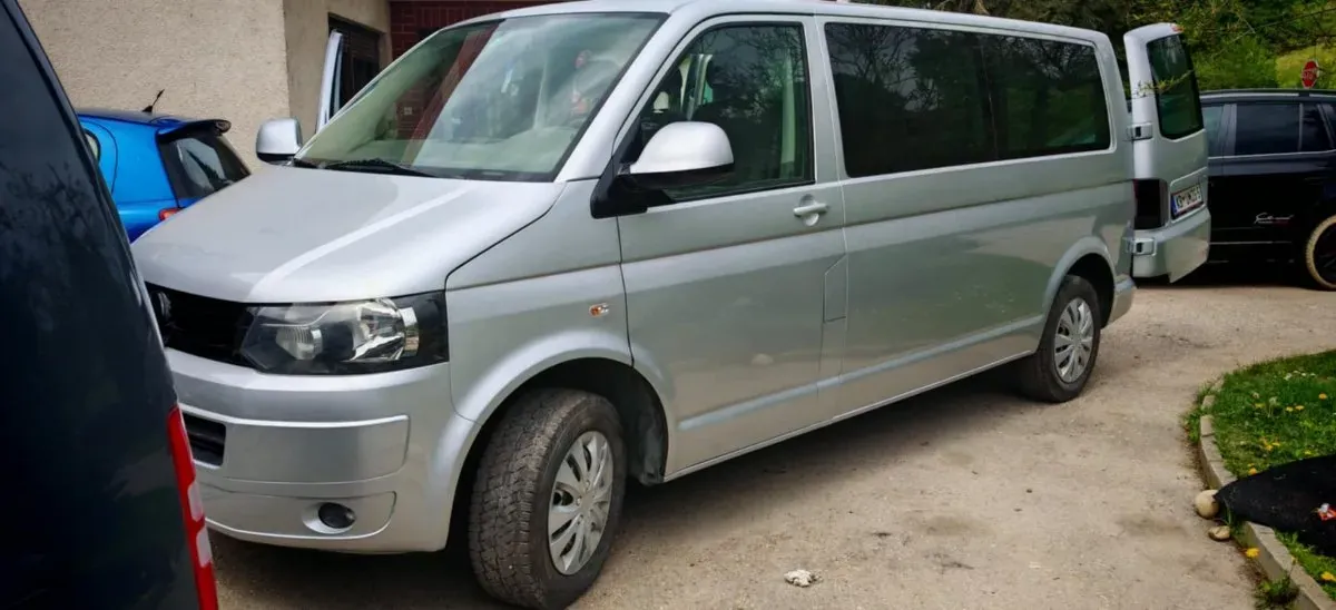 Volkswagen T5 2012 photo 2