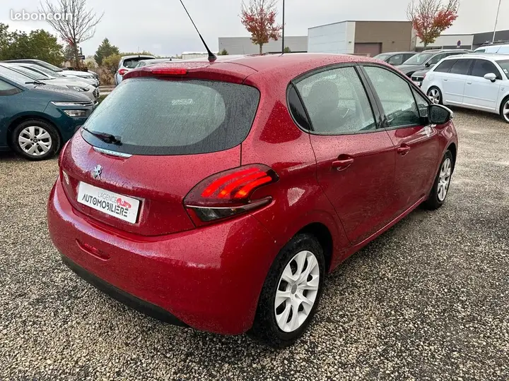 Peugeot 208 2016 photo 5