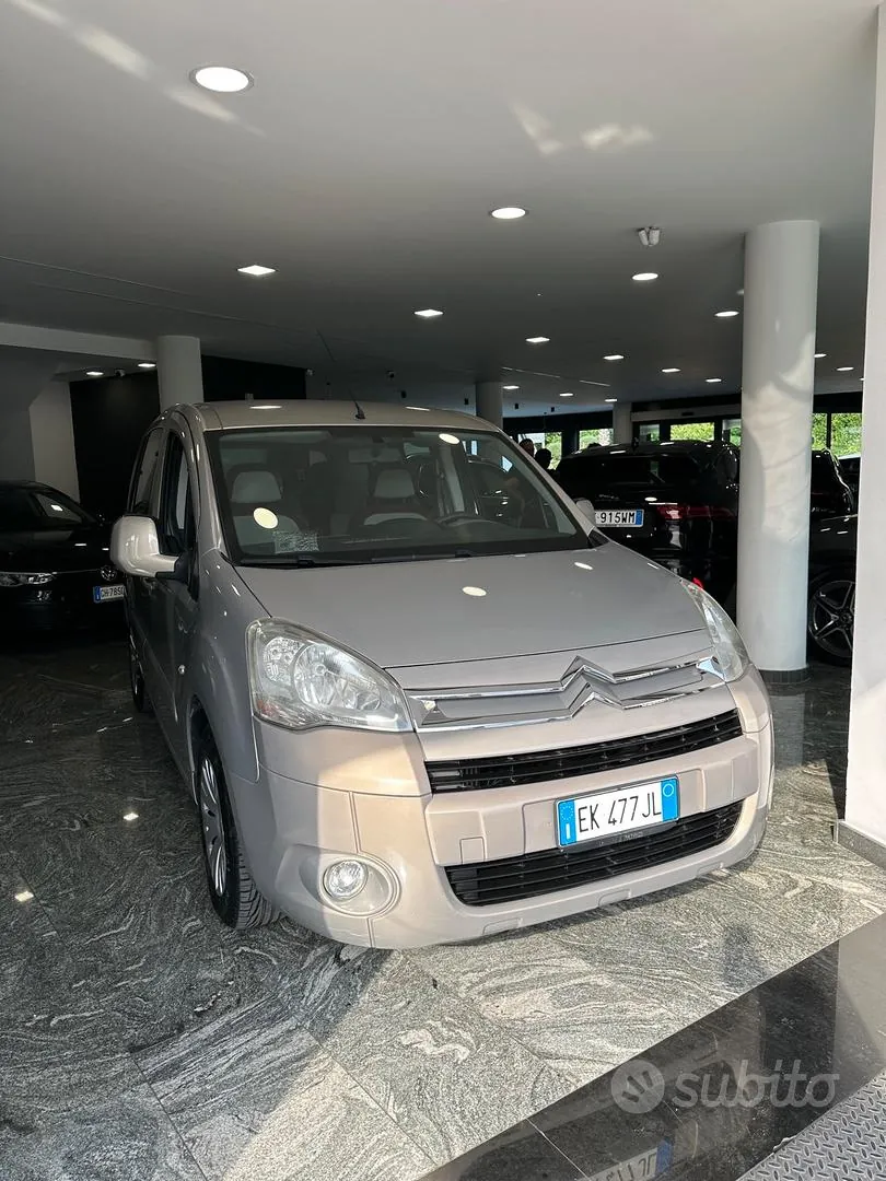 Citroen Berlingo 2011 photo 3