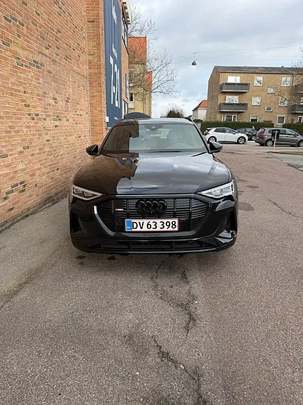 Audi E-Tron 2023 photo 2