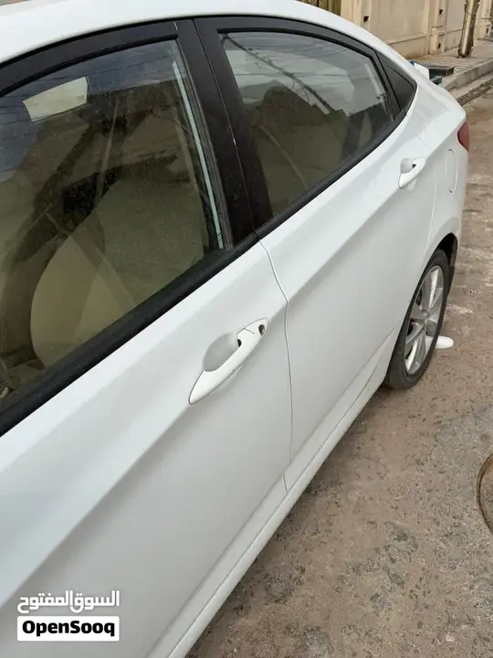 Hyundai Accent 2014 photo 3