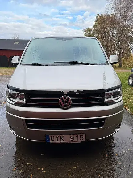 Volkswagen Multivan 2012 photo 2