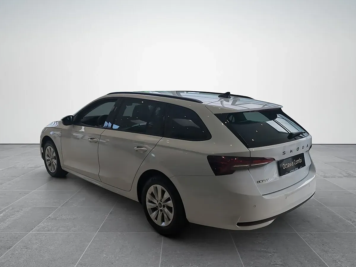 Skoda Octavia 2026 photo 3