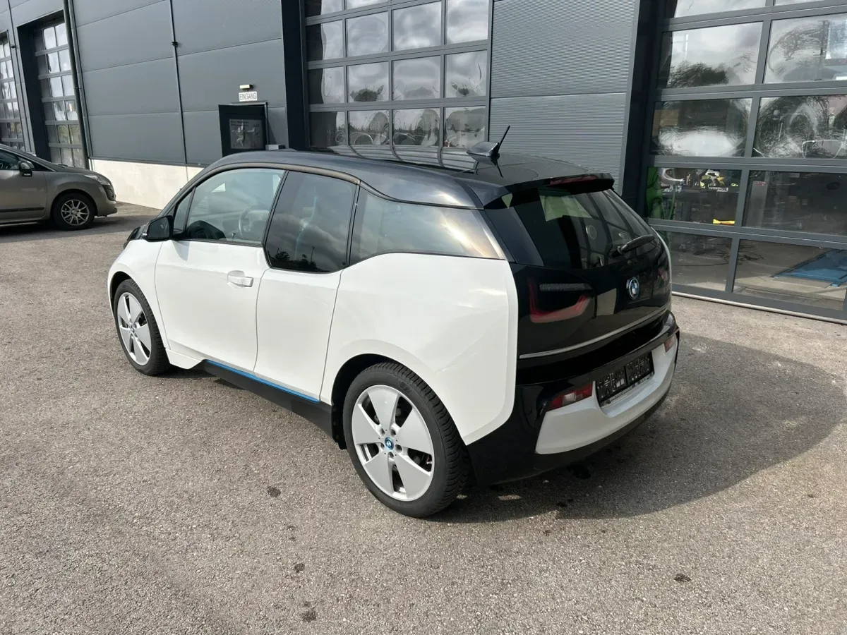 BMW I3 2022 photo 2