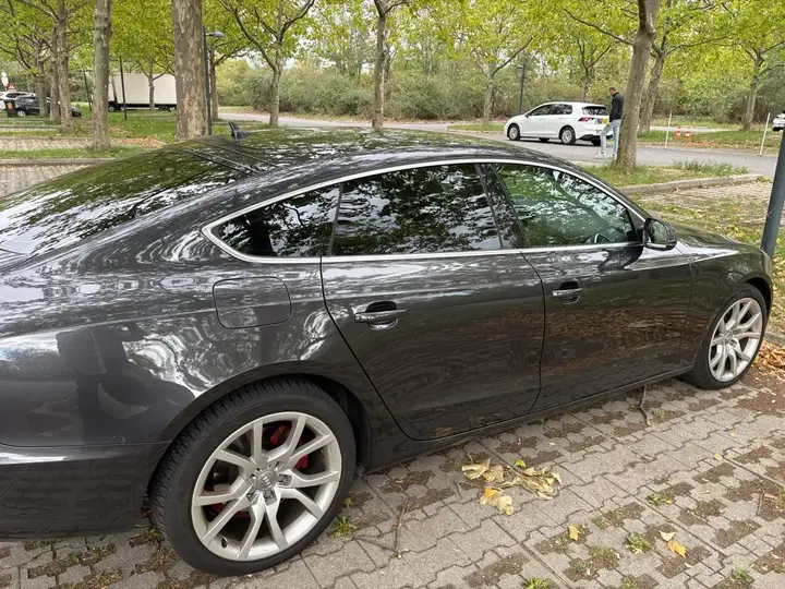 Audi A5 2011 photo 3