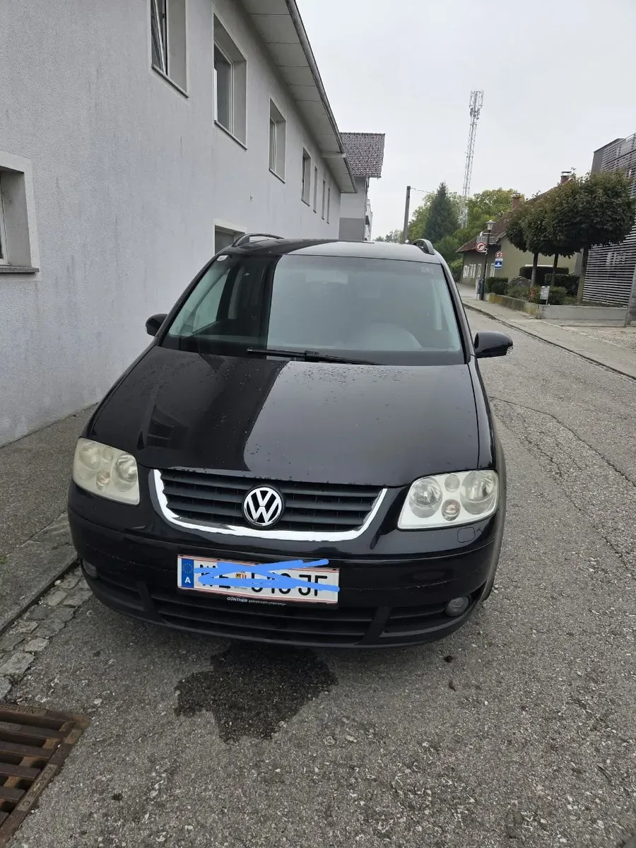 Volkswagen Touran 2004 photo 3