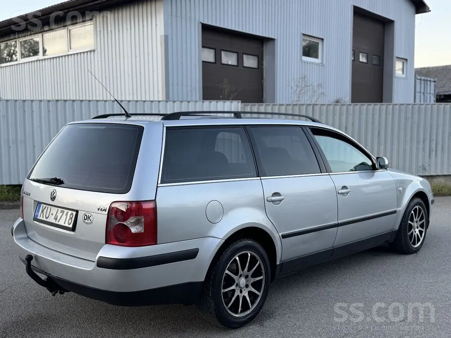 Volkswagen Passat 2002 photo 2