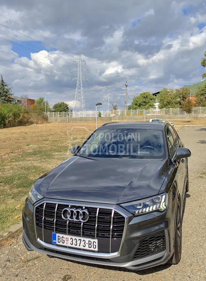 Audi Q7 2021 photo 5