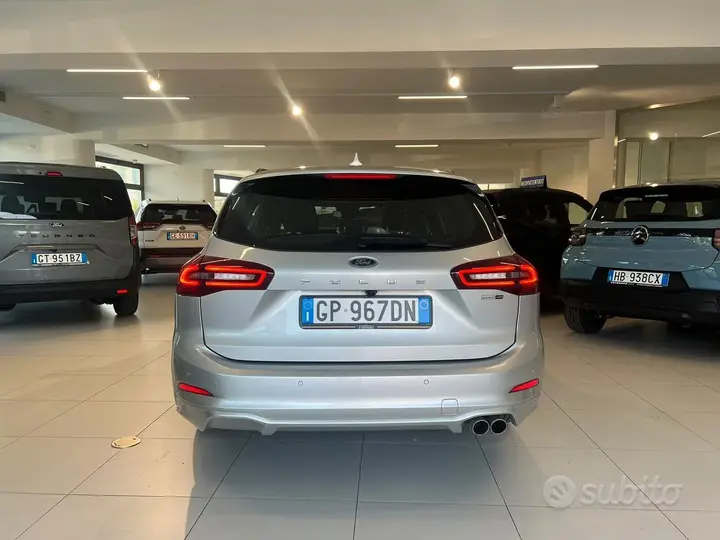 Ford Focus 2023 photo 5