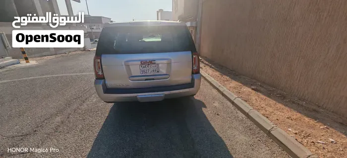 GMC Yukon 2020 photo 2