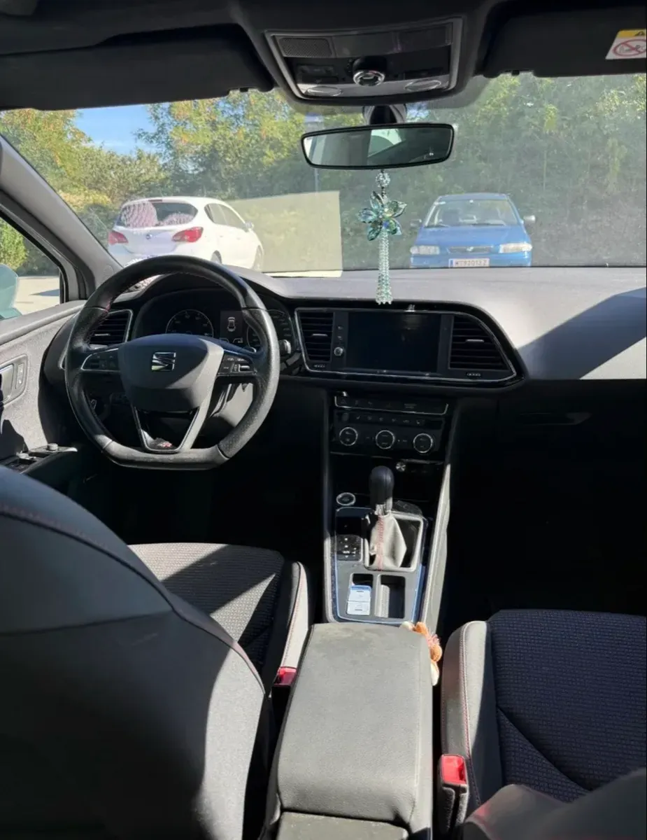 Seat Leon 2018 photo 2