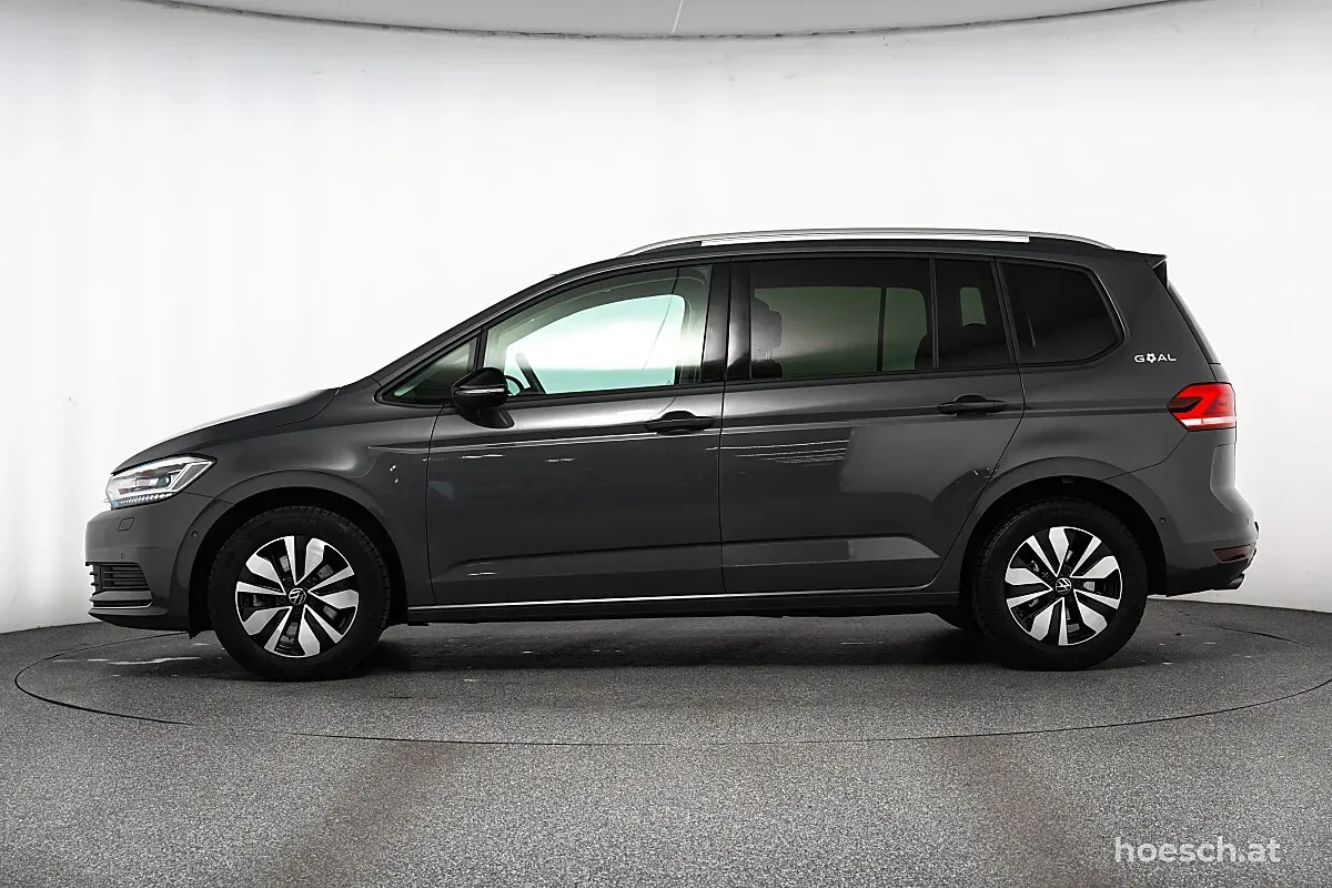 Volkswagen Touran 2025 photo 3