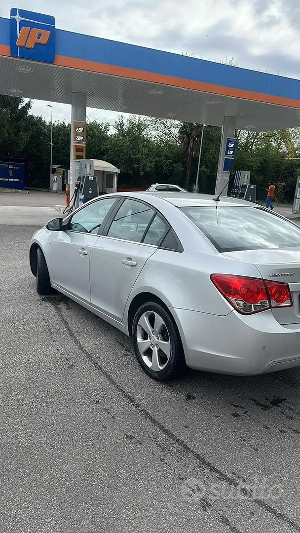 Chevrolet Cruze 2011 photo 4