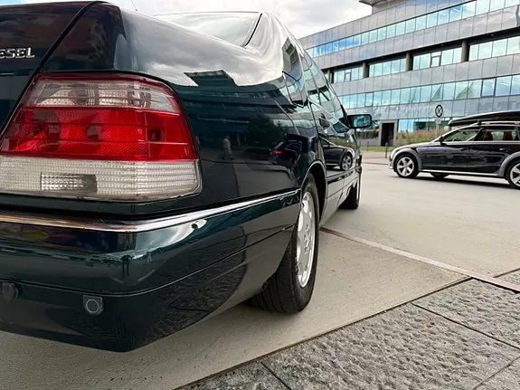 Mercedes-Benz S300 1997 photo 4