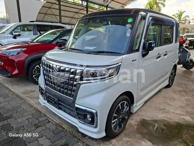 Suzuki Spacia