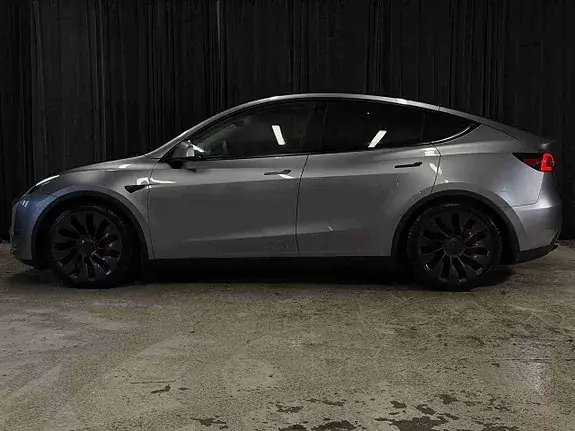 Tesla Model Y 2024 photo 5