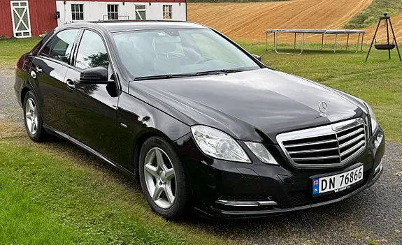 Mercedes-Benz E-Class 2011 photo 3