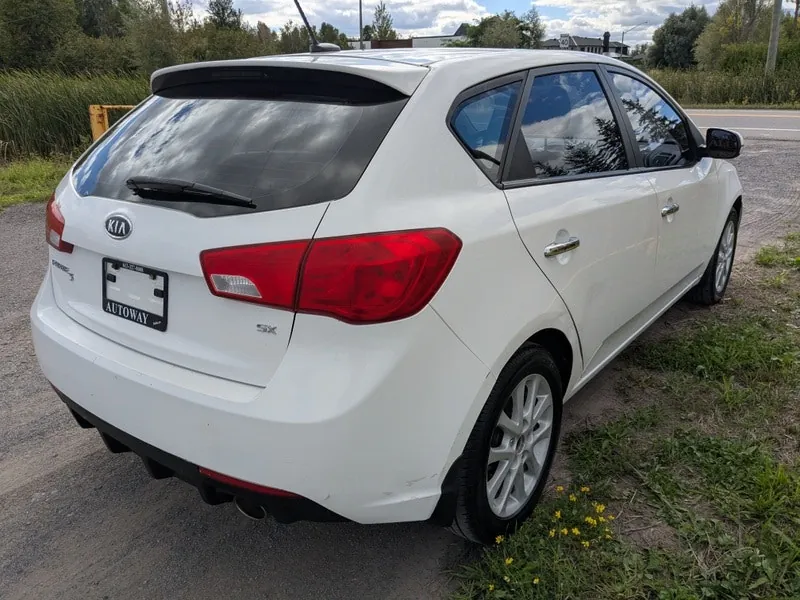 Kia Forte5 2012 photo 5