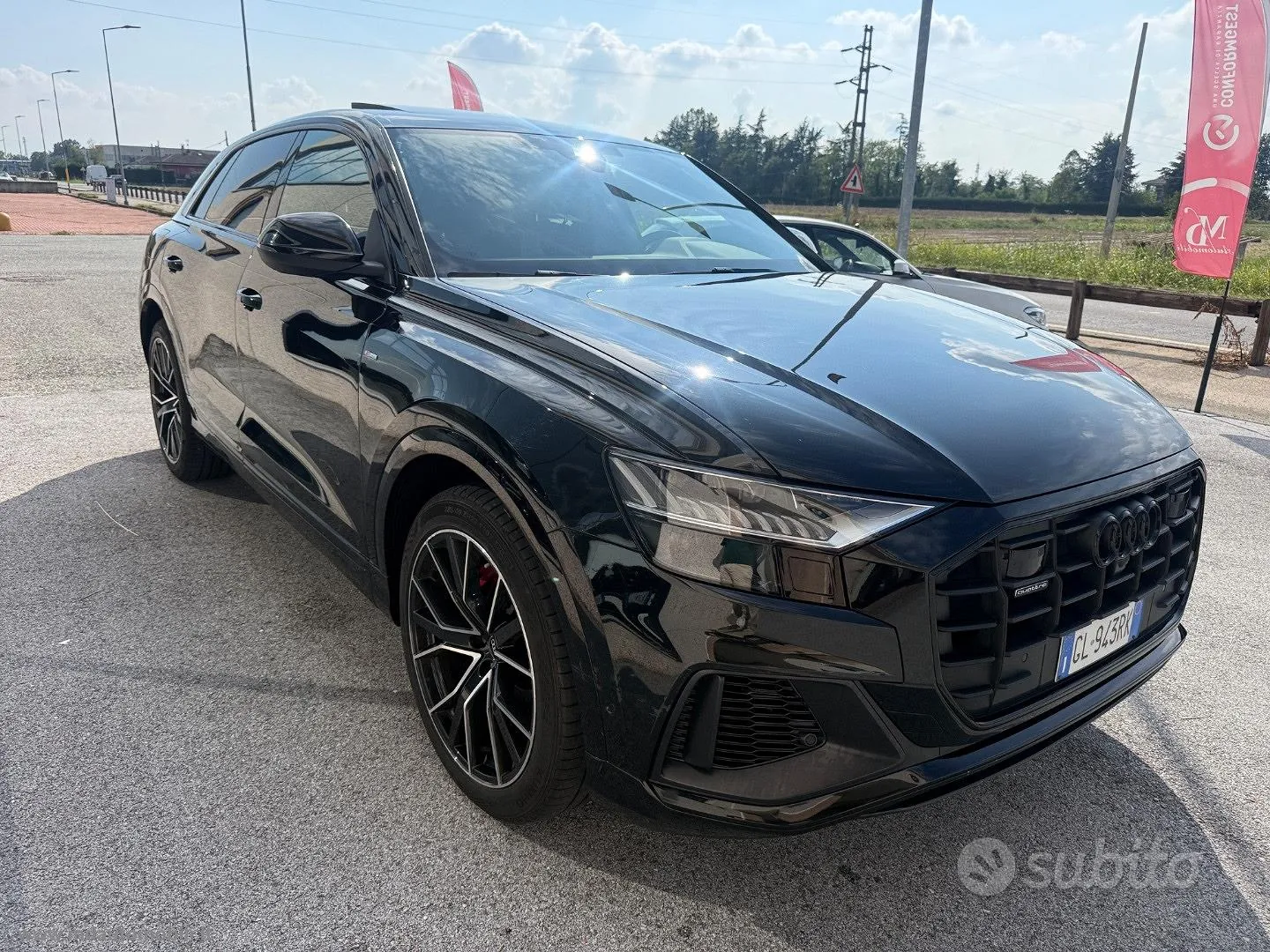 Audi Q8 2022 photo 2