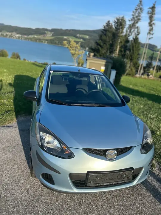 Mazda Mazda2