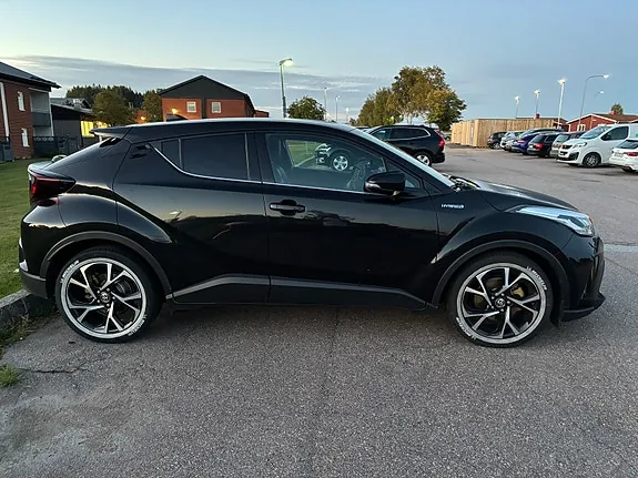 Toyota C-Hr 2021 photo 3