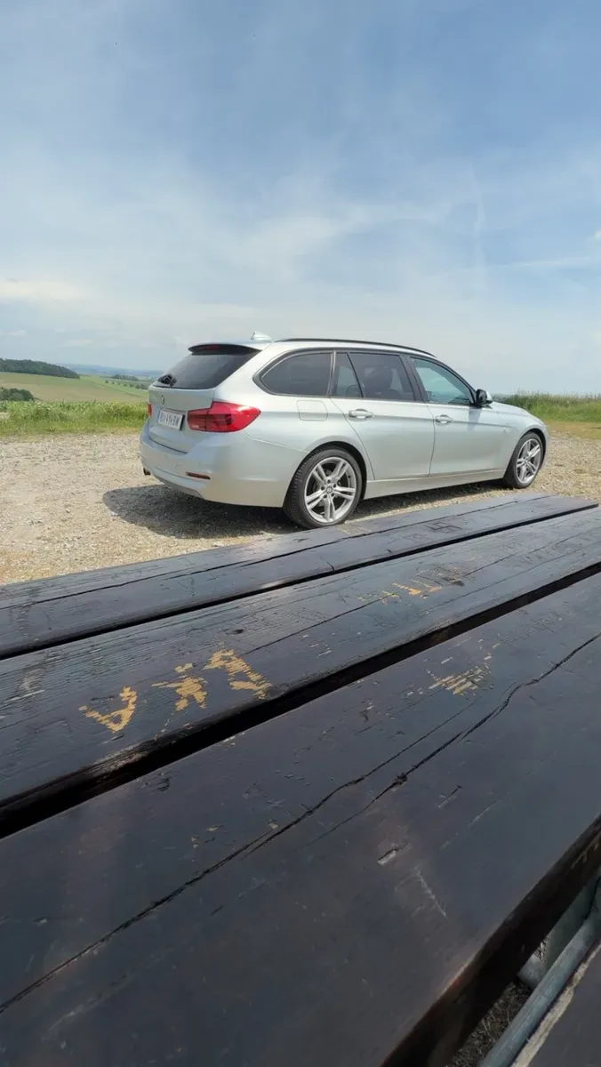 BMW 3 Series 2016 photo 2